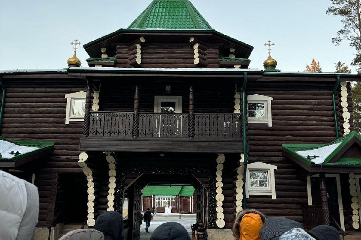 Екатеринбург. Погружение в историю династии Романовых. (Ганина Яма, Ново-тихвинский Монастырь, Храм, Екатеринбург, завтрак и обед). Тур из Тюмени.