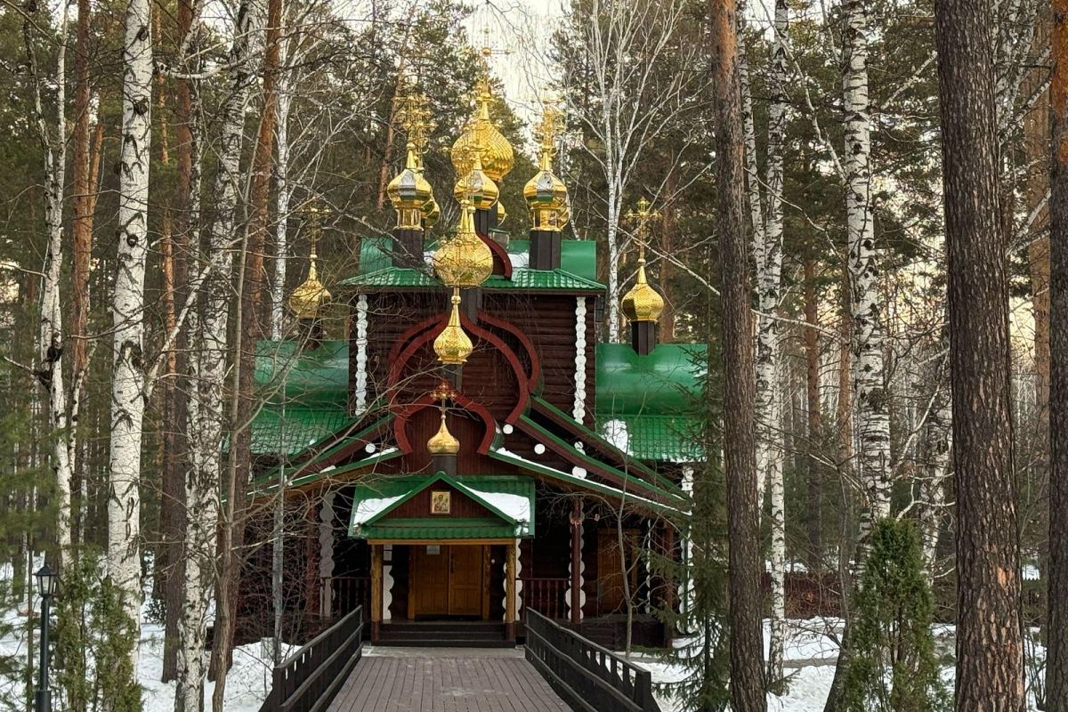 Екатеринбург. Погружение в историю династии Романовых. (Ганина Яма, Ново-тихвинский Монастырь, Храм, Екатеринбург, завтрак и обед). Тур из Тюмени.